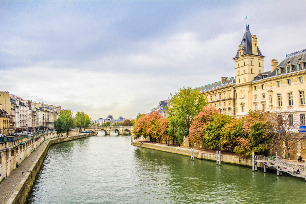 Drawing My Way Through Europe: Oui Oui, Paris!